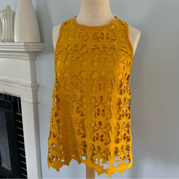 LOFT lacy laser cut cami top in marigold Sleeveless Tank Top Cut Out Design Sz S - Picture 3 of 12